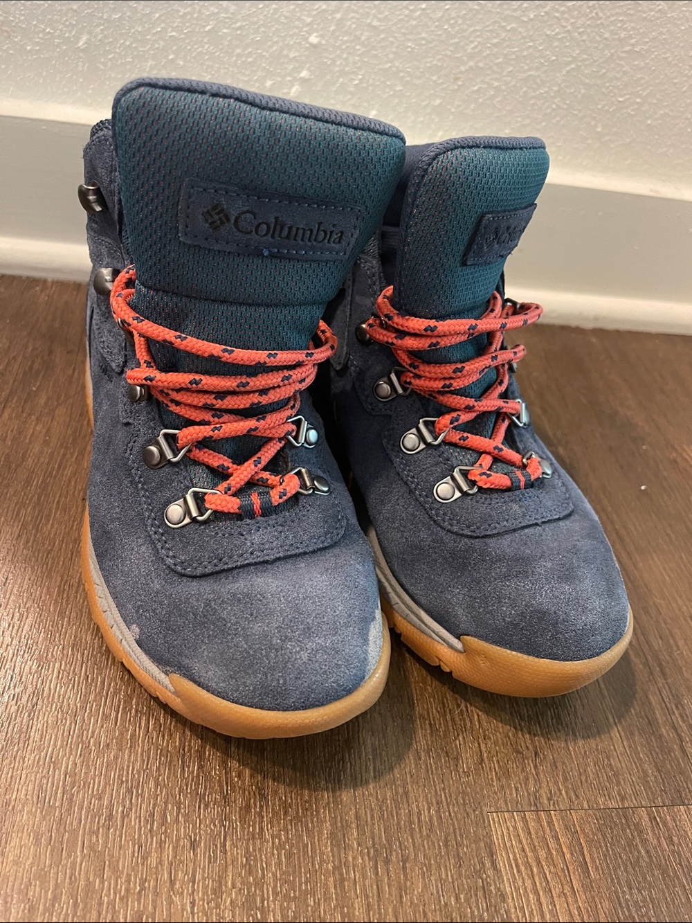 Columbia Kids Blue Suede Boots with Orange Laces